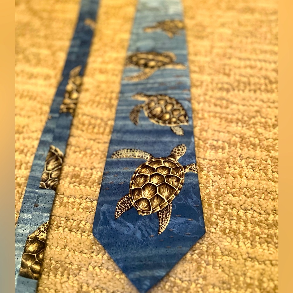 Vintage Green Turtle Tie